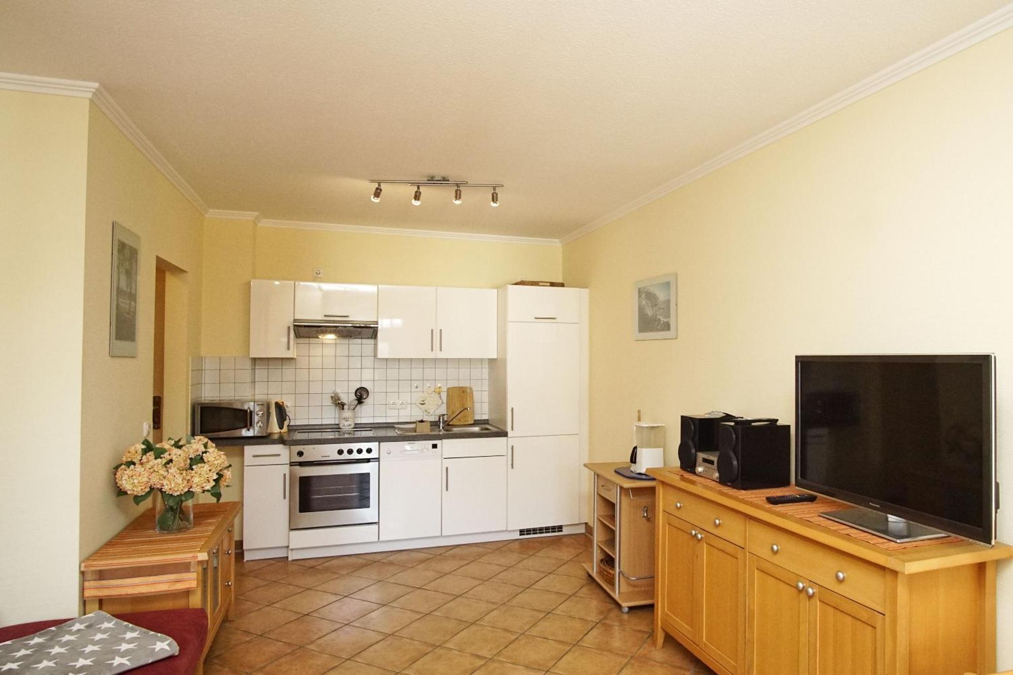 Villa Laetitia Fewo 16 - Strandnah, Balkon บินซ์ ภายนอก รูปภาพ